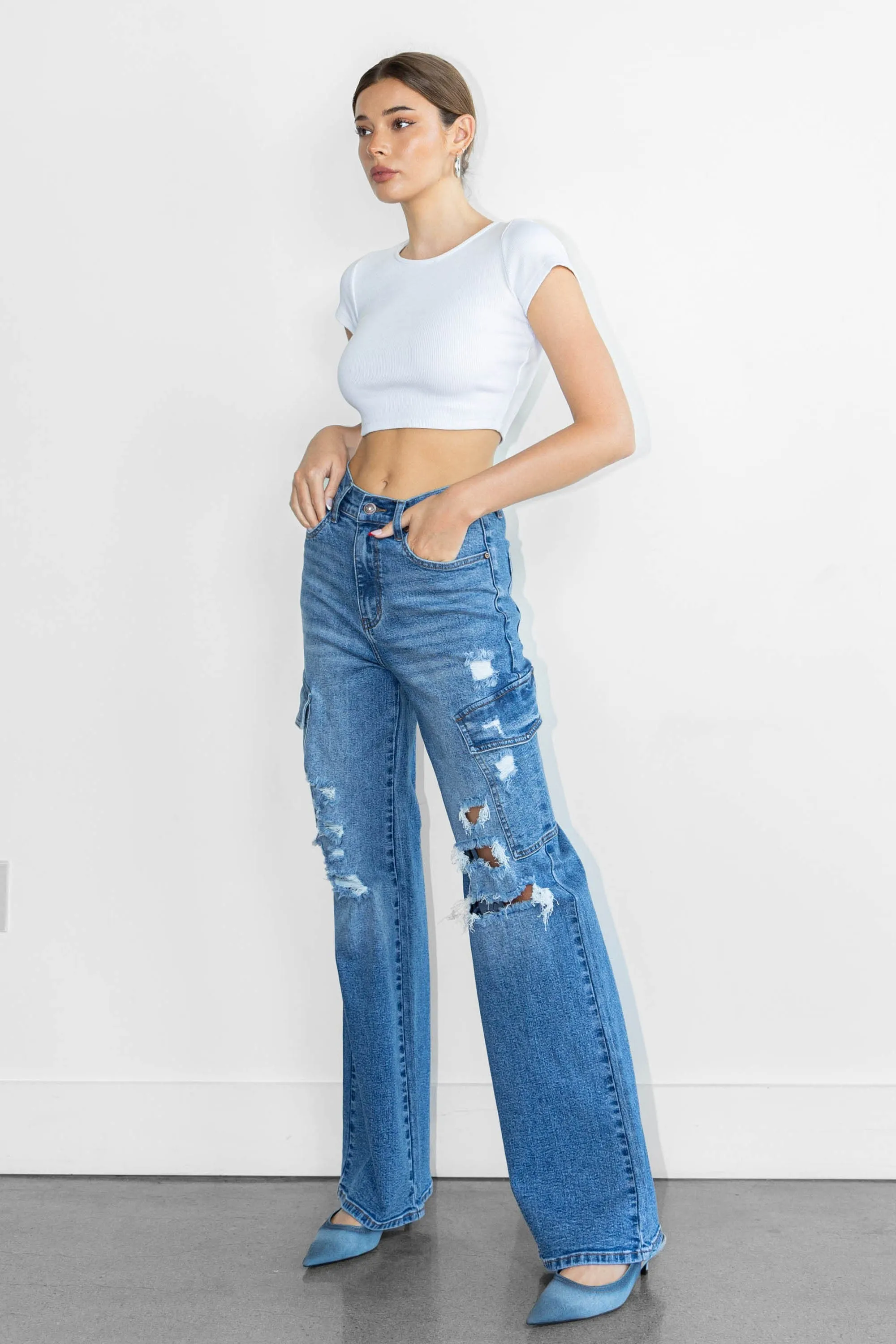 Distressed Wide Leg Cargo Jeans