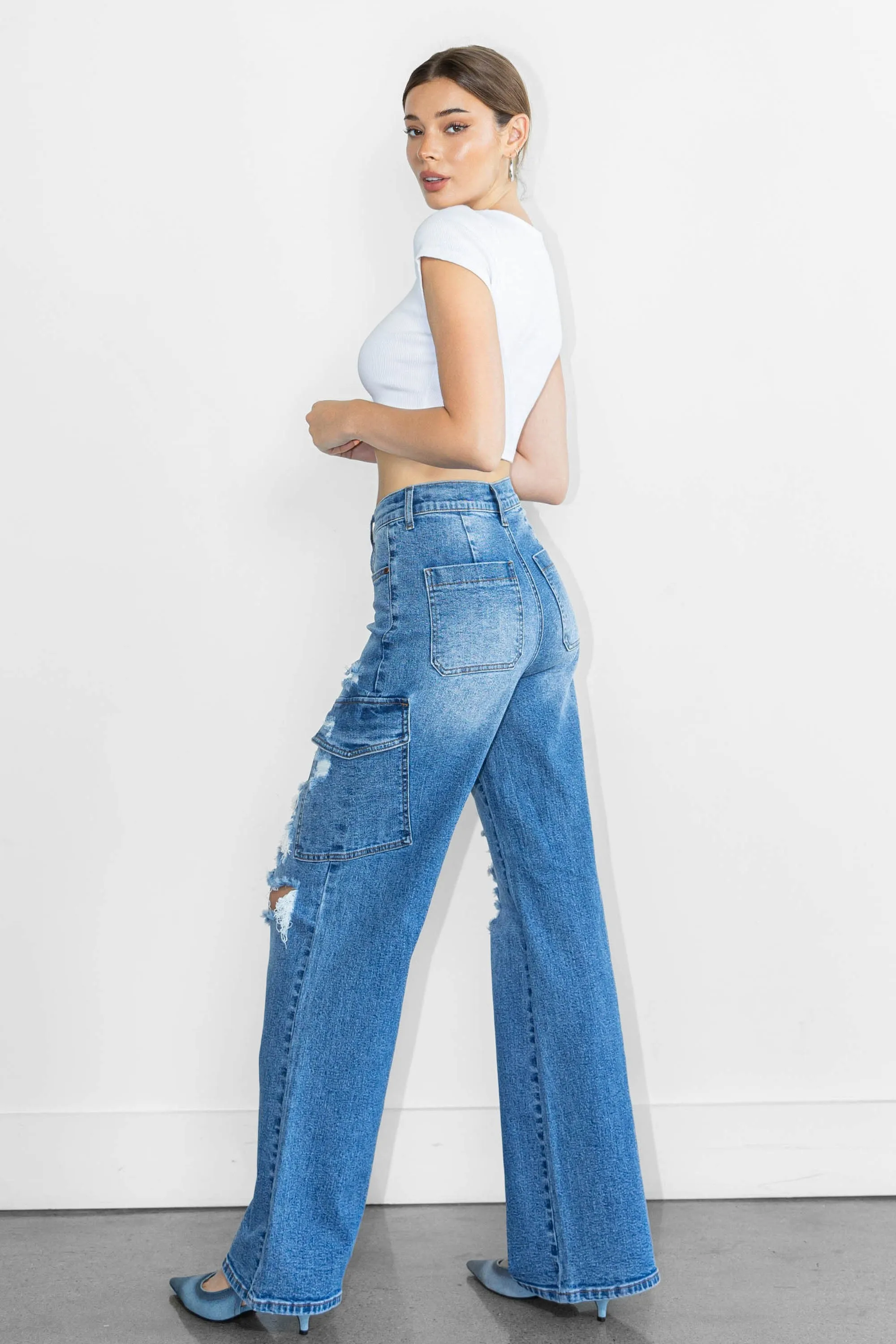 Distressed Wide Leg Cargo Jeans